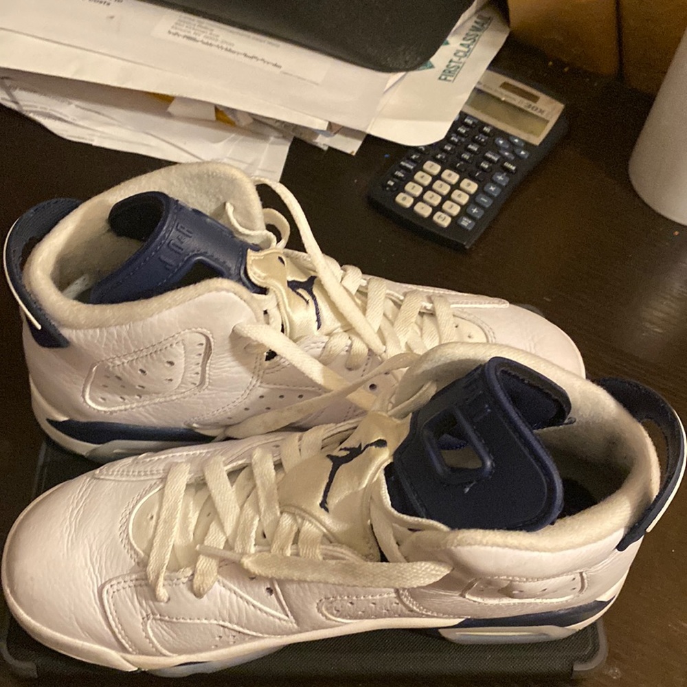 MIDNIGHT NAVY RETRO JORDAN 6S GC